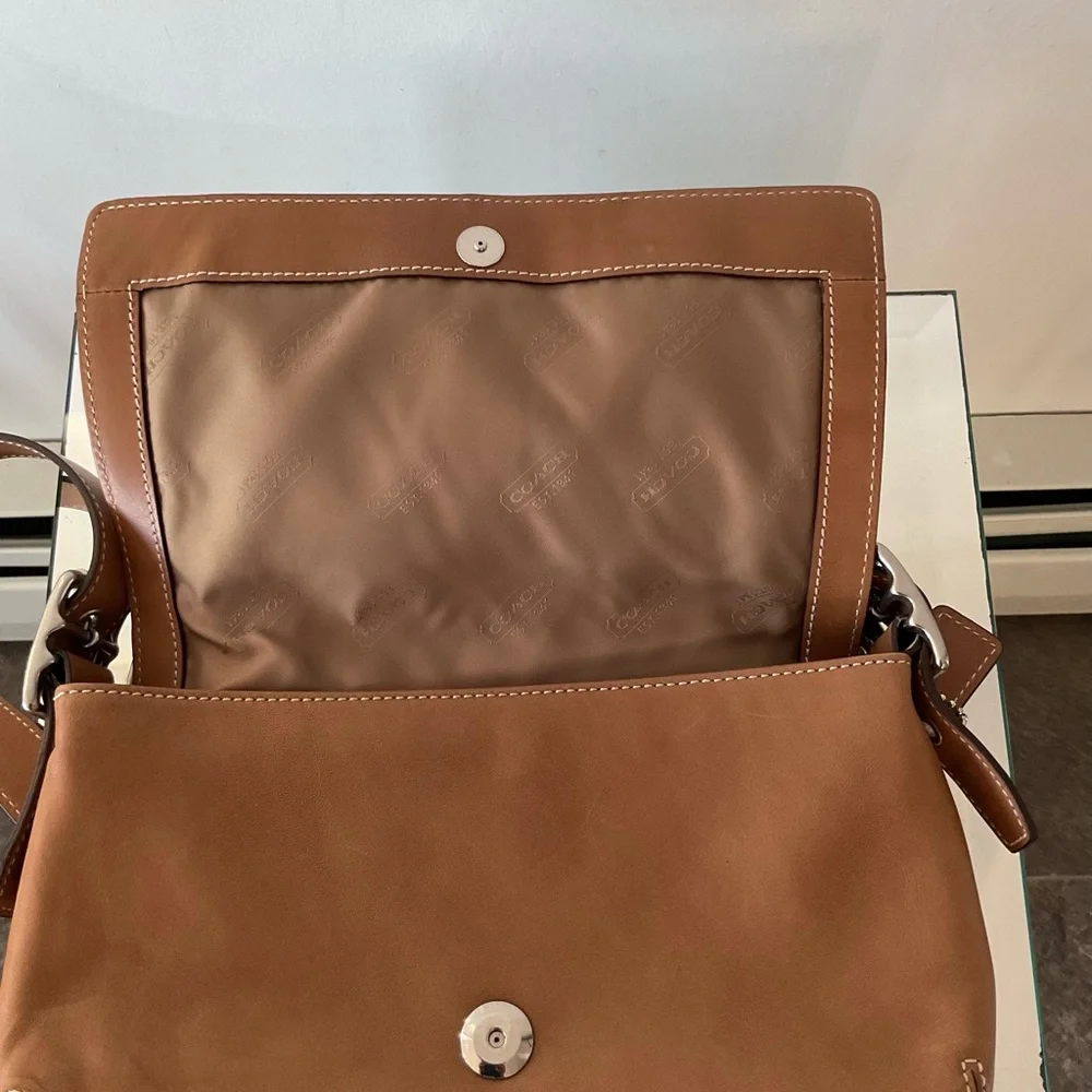 VTG y2k Coach Legacy Crossbody H043-9848 Supple Cow Hide Tan Leather  Clean ! - Picture 5 of 7